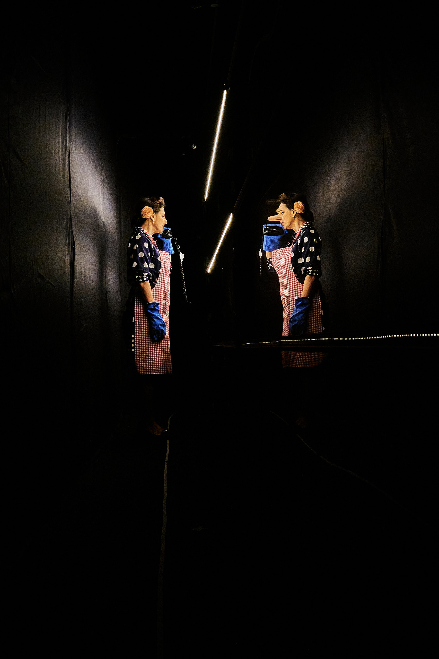 2019 12 Backstage Mirror 12